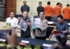 Polda-Jatim-Berhasil-Bongkar-Sindikat-Pengoplos-LPG-Subsidi-di-Malang,-4-Orang-Ditetapkan-Sebagai-Tersangka