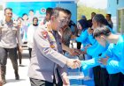 Kapolri-Berikan-Bansos-dan-Salurkan-Bahan-Pangan-Murah-di-Semarang