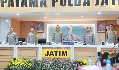 Anev-Sitkamtibmas-2024,-Kapolda-Jatim-Soroti-Bencana-Hidrometeorologi-Hingga-Aksi-Premanisme-Kelompok-Oknum-Pesilat