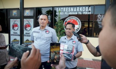 Polres-Tanjung-Perak-Amankan-Tersangka-Pengedar-Sabu-asal-Madura,-65,51-Gram-Narkoba-Disita