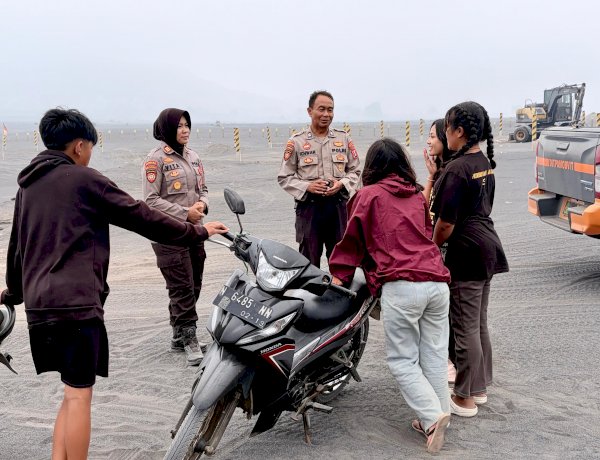 Polres Probolinggo Imbau Wisatawan Patuhi Penutupan Kawasan TNBTS Akibat Karhutla di Bromo