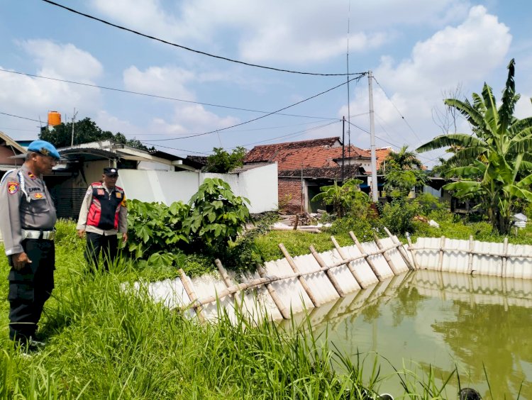 Polsek Krian Gelar Patroli Kamtibmas dan Ketahanan Pangan di Desa Kraton