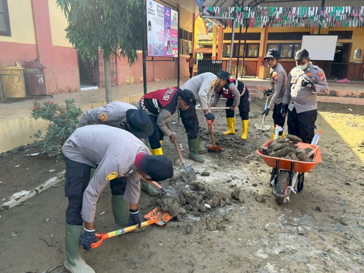 Polri dan Warga Bersinergi Pulihkan Pascabanjir di Pidie Jaya