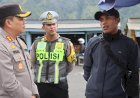 Kapolres-Probolinggo-Patroli-Dialogis-di-Gunung-Bromo-Pastikan-Keamanan-Wisatawan-Saat-Lebaran