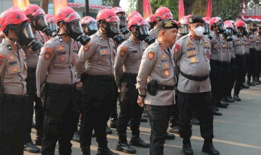 Polri-Perkuat-Kesiapsiagaan-Pasukan-Hadapi-Dampak-Aktivitas-Gunung-Api