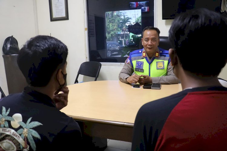 Polres Pelabuhan Tanjung Perak Beri Sangsi Tilang Pengemudi Truk Ugal-ugalan yang Viral di TikTok